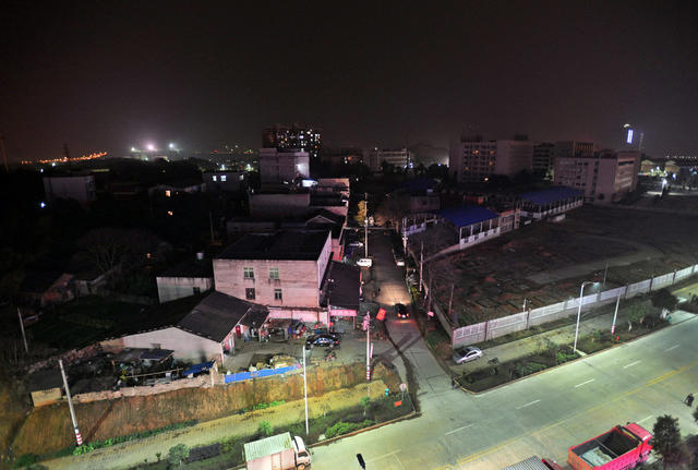 活在“脑瘫村”