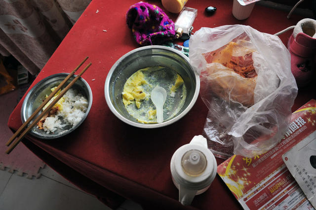 活在“脑瘫村”