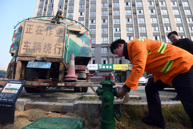长沙市高新区   洒水车 
 市政  园林  取水  雨水