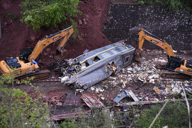 事故 京广线 拆卸车厢 普速火车 轨道 出轨 广铁 郴州