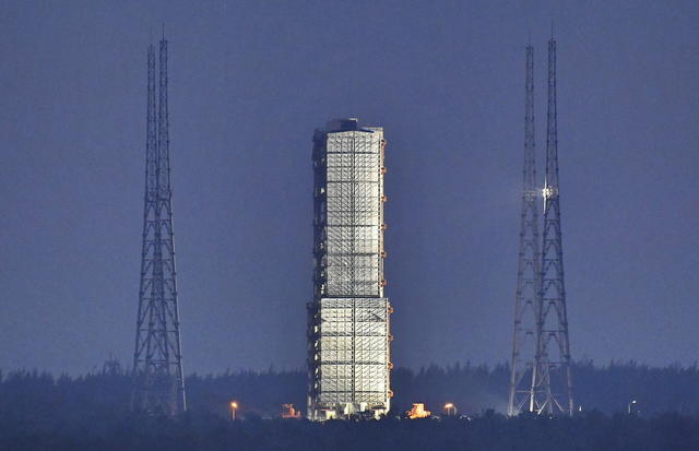 长征八号 首飞 海南 中国航天 运载火箭  一箭多星 可回收式火箭 最新0 钻探平台