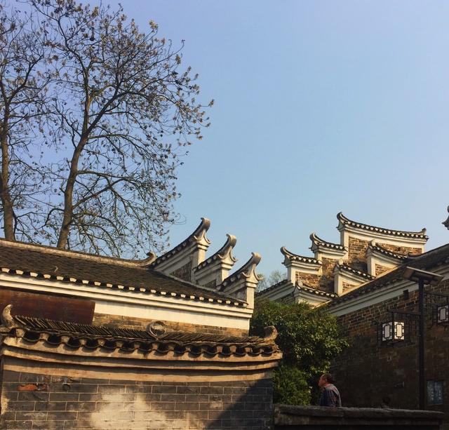 永兴县  板梁村  民居 老人
