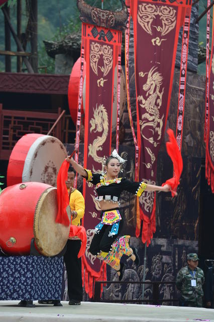 演出 鼓 美女  湘西