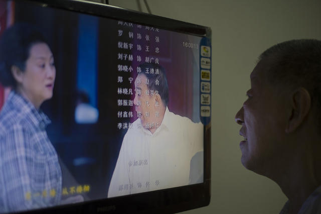 当父母老成了“孩子”