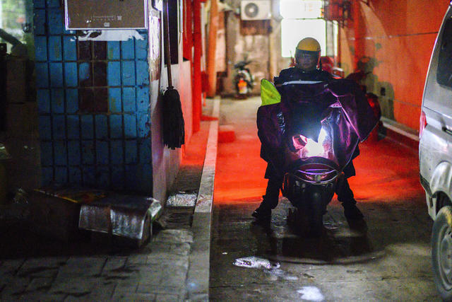 肉店 衣物 切肉刀 烧烤 室内