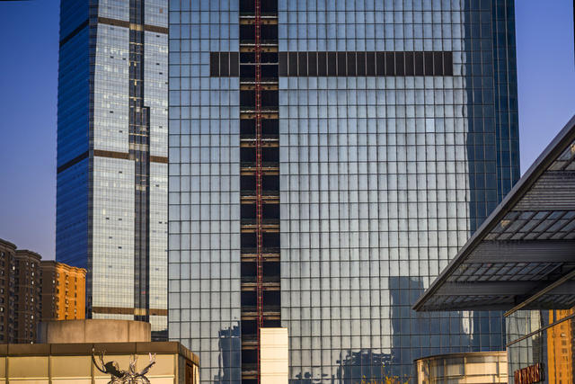 大厦  街景 楼梯 楼梯扶手 建筑 指示牌