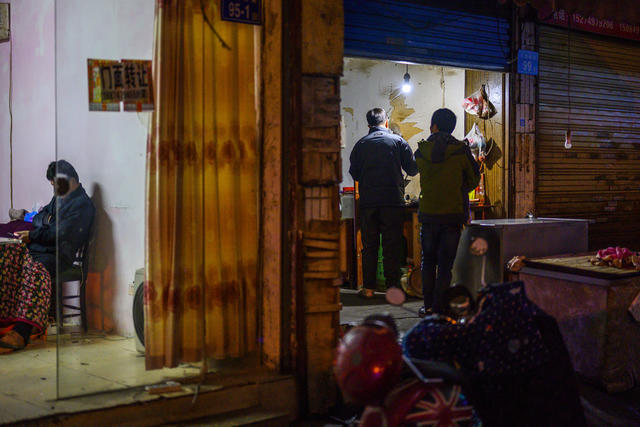 街景 夜景 街道 汽车 箱包 衣物 美女 老人 家居物品 餐厅 杂货店 拐杖