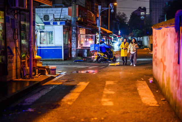 街景 夜景 街道 汽车 箱包 衣物 美女 老人 家居物品 餐厅 杂货店 拐杖