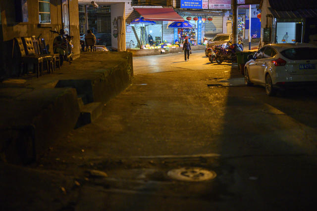 美女 家居物品 瓶子 汽车 演出 街道 工地 街景 夜景 理发店 其他