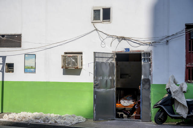 箱包 街道 三轮车 美女 工地 衣物 街景 垃圾车 活动房屋 小巴士