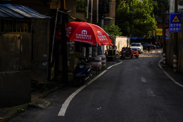 街景 工地 家居物品 桶 室外 垃圾箱 垃圾车 箱包 画 美女 汽车 电动车 叉车 拖拉机