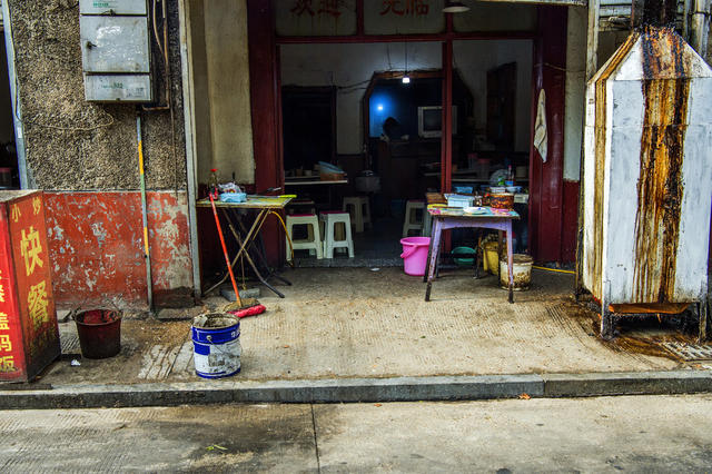 街景 室外 餐厅 箱包 手推车 铲子 庭院 桶 理发店 火炉 杂货店 垃圾箱 衣物