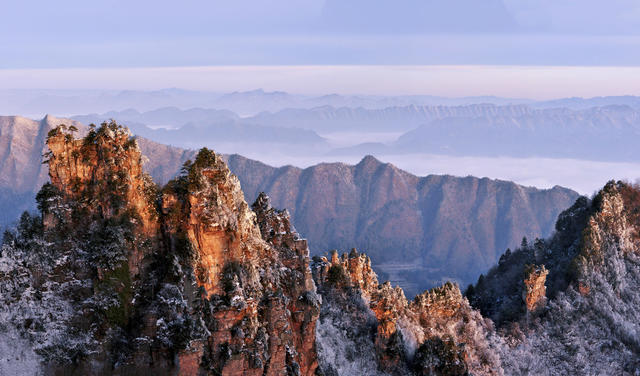 山峰 雪山  户外 天空
