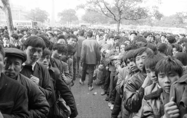 其他 火车站 购票 队伍