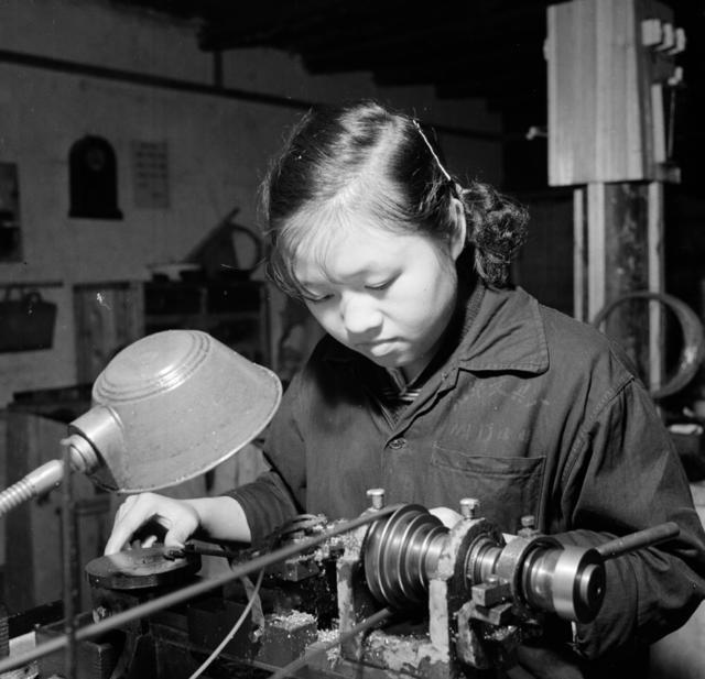文具 工厂 工人 其他