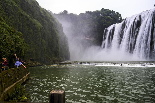 瀑布 岩石 山谷 水坝 喷泉