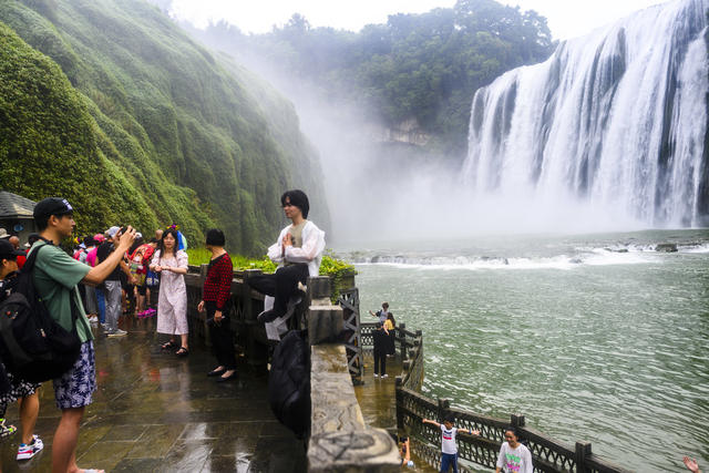 瀑布 岩石 山谷 水坝 喷泉