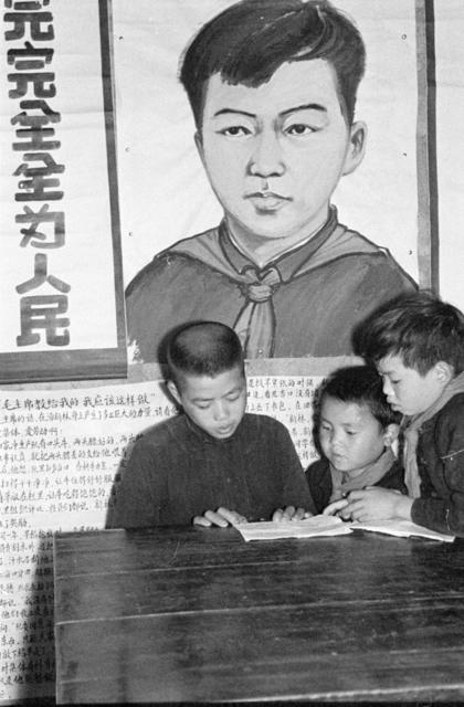  军装 英雄 医院 病床 合影