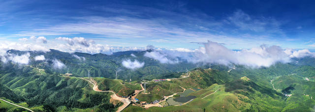 航拍 旅游 山峰 天空 草地 户外