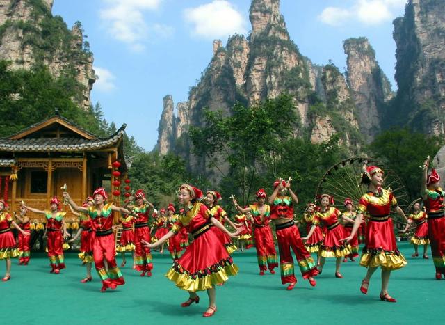 户外 演出 山峰 张家界 湖南旅游节
