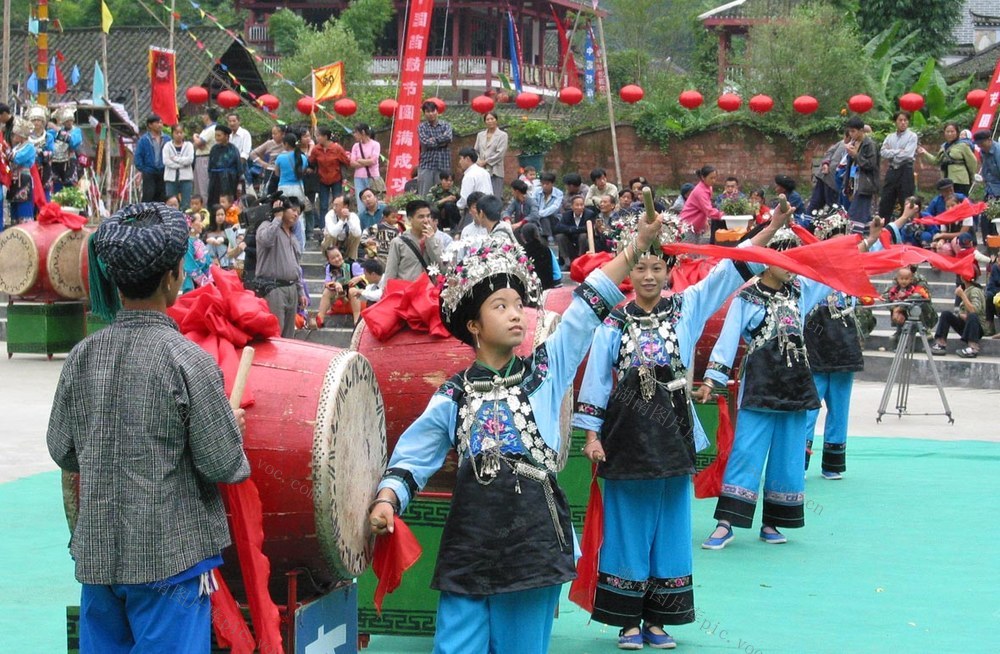 演出 吉首 苗族 鼓