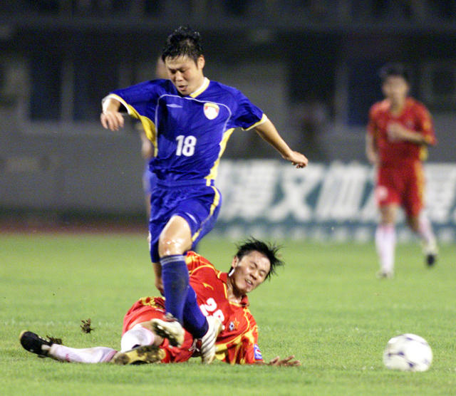 足球 运动  湘潭 八一振邦 四川大河