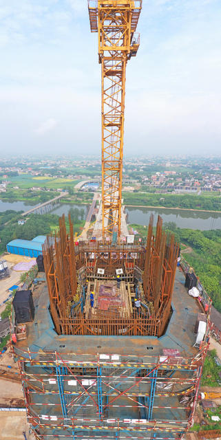 湘潭杨梅洲大桥建设正酣