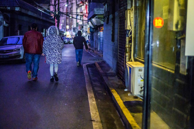 街道 街景 箱包 餐厅 杂货店 玩具店 商场 美女 理发店 鞋店 汽车 室内