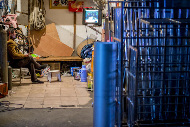 衣物  街景 自行车 箱包 理发店 鞋店 杂货店 餐厅 人力车 美女 电动车 理发椅 布裙