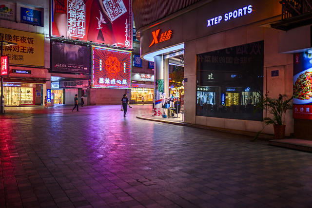 街景  夜景 楼梯扶手 箱包 商场 车站 杂货店 烟草店 广场 建筑 美女 餐厅 甜食