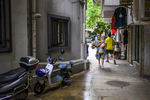 理发店 杂货店 街景 箱包 衣柜 饰品 衣物 街道 雨伞 布裙 相框 画 汽车 自行车 人力车 桶 挂锁 冰箱 室内 宿舍 餐厅 鞋店