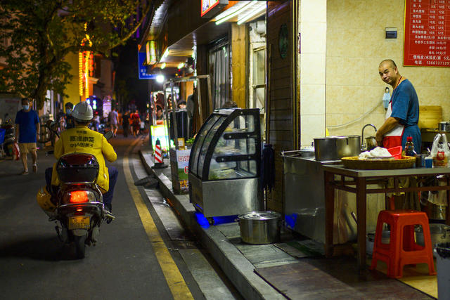 建筑 大厦 街景 电动车 美女 理发店 餐厅 箱包 衣物 杂货店 商场 自行车 饰品