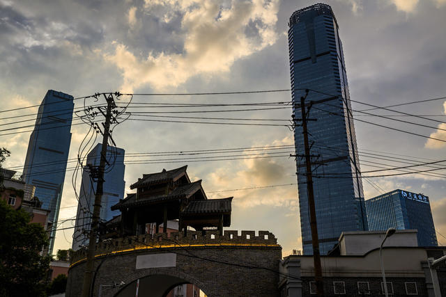建筑 大厦 街景 电动车 美女 理发店 餐厅 箱包 衣物 杂货店 商场 自行车 饰品
