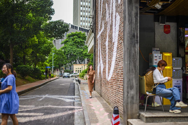 街景 夜景 街道 餐厅 自行车 其他 美女 理发店 鞋店 杂货店 箱包 商场 头盔 建筑 广场