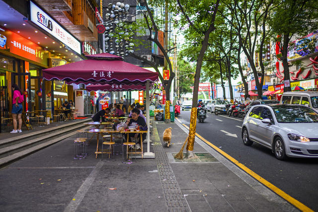 街景 夜景 街道 餐厅 自行车 其他 美女 理发店 鞋店 杂货店 箱包 商场 头盔 建筑 广场