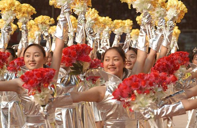 降落伞 火炬 美女 鼓 演出 运动 长沙 第五届城市运动会 