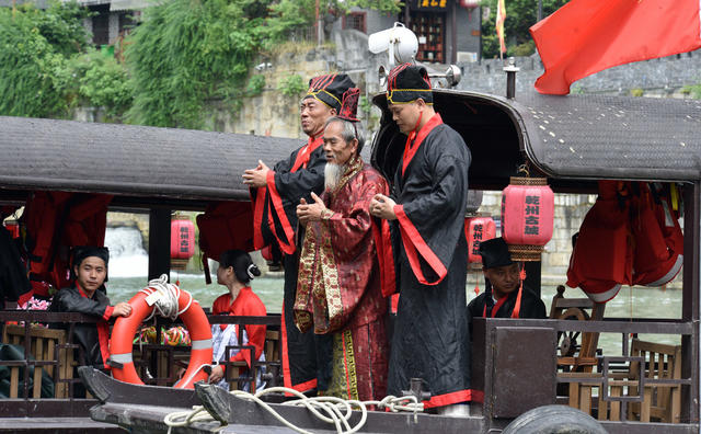 端午 祭  屈原 船