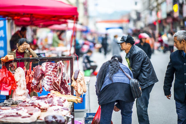 杂货店 商场 甜食 篮子 肉店 餐厅 称 垃圾箱 美食 美女 家居物品 烧烤 衣物 电动车 其他 老人 箱包 玉米 盘子 聚餐 小包裹 托盘 儿童 帅哥 学生 菠萝 理发店