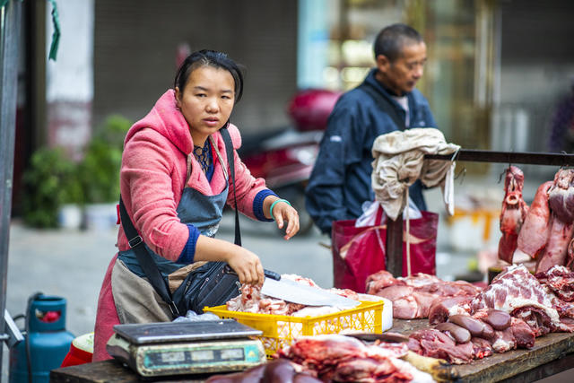 杂货店 商场 甜食 篮子 肉店 餐厅 称 垃圾箱 美食 美女 家居物品 烧烤 衣物 电动车 其他 老人 箱包 玉米 盘子 聚餐 小包裹 托盘 儿童 帅哥 学生 菠萝 理发店