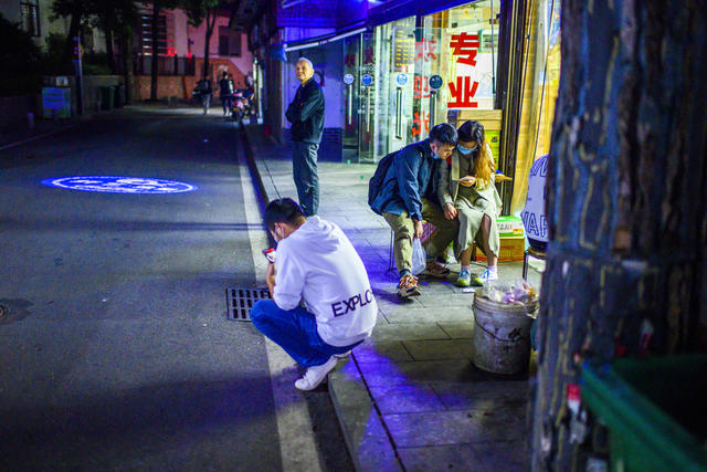 楼梯扶手 箱包 杂货店 面包 肉店 街景 车站 电动车 自行车 街道 自动售货机 汽水瓶 地铁 汽车 理发店 冰箱 蔬菜 甜食 美女 电视机 垃圾箱 超市购物车