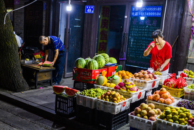 街道    超市购物车 三轮车 街景 美女 箱包 工地 饰品 庭院 水果 台灯 理发椅 电视机 餐厅 商场 杂货店 夜景 铜牌匾 衣物