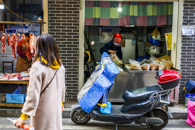 街道 自行车 汽车 箱包 杂货店 街景 超市购物车 甜食 理发店 烟草店
