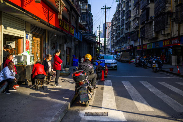 街道 自行车 汽车 箱包 杂货店 街景 超市购物车 甜食 理发店 烟草店