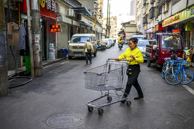 街道 自行车 汽车 箱包 杂货店 街景 超市购物车 甜食 理发店 烟草店