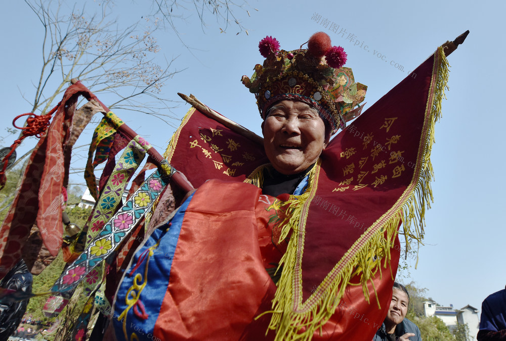 弘扬 非遗 助力 乡村 振兴