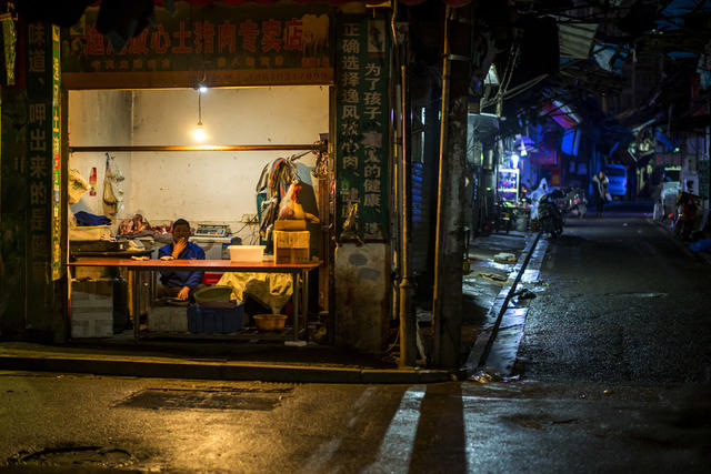街道 称 餐厅 街景 甜食 杂货店 衣物 箱包 美女 铲子 肉店 烟草店 垃圾箱