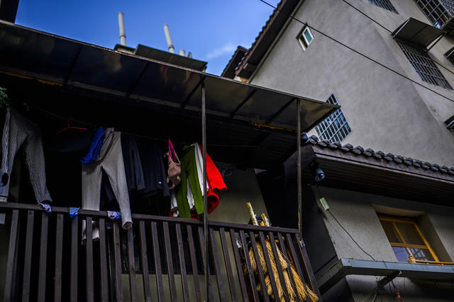 街道 街景 洗衣机 自行车 其他 美女 衣物 扫帚 牛仔裤 大厦 工地 杂货店 甜食 饰品 垃圾箱 挂锁 餐厅 灯笼