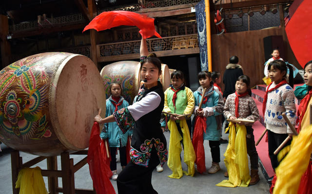 非遗“双减”苗鼓 传承 基地 服务