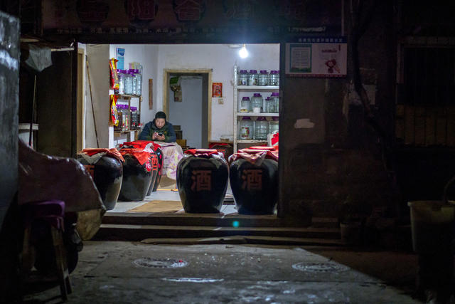 街道 称 餐厅 街景 甜食 杂货店 衣物 箱包 美女 铲子 肉店 烟草店 垃圾箱