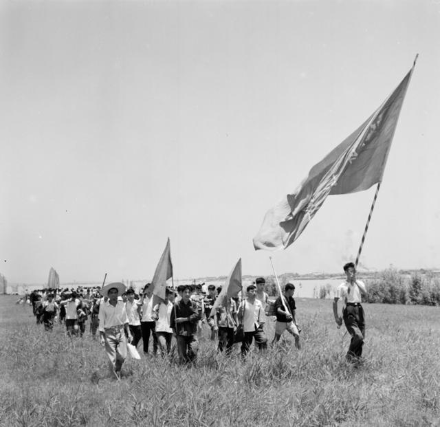 横渡 湘江 民兵 长沙 市民 橘子洲